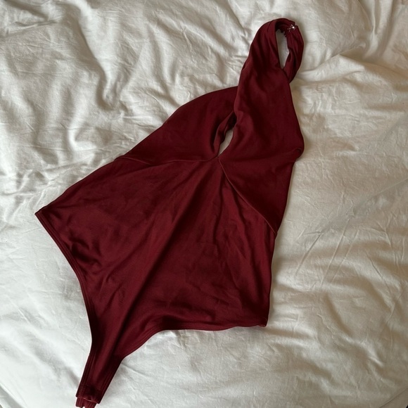 ALIX NYC Oliver Bodysuit in Crimson - Picture 5 of 13